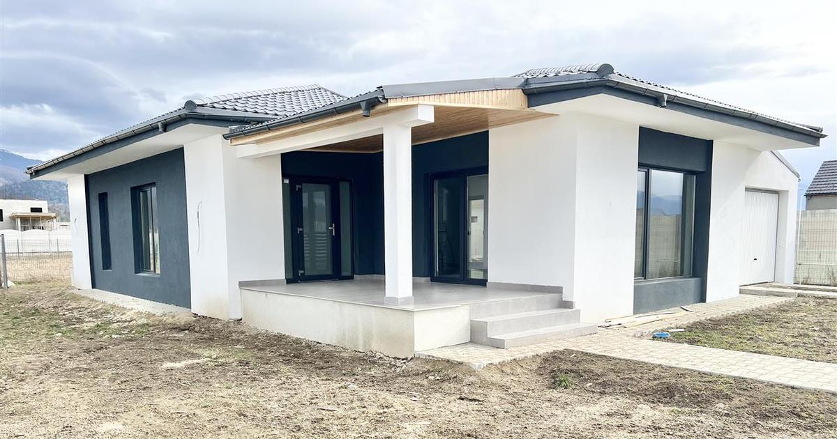 Casă individuală cu 4 camere în Cristian