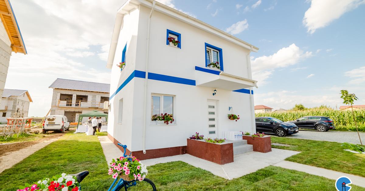 Casă individuală 97 mp cu 5 camere în Cumpăna