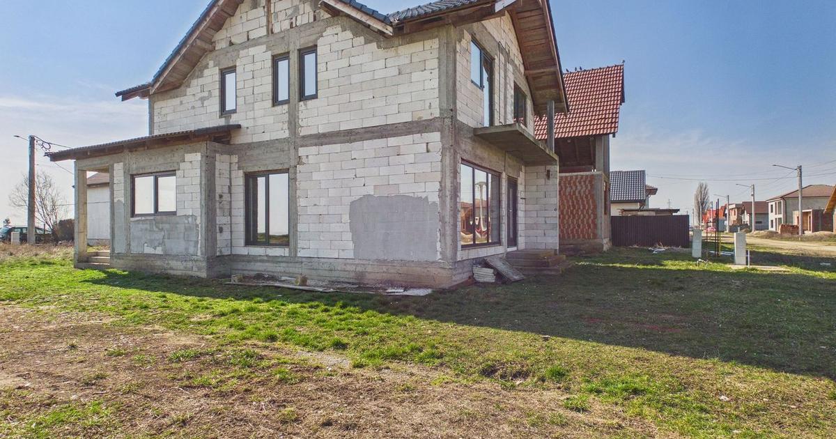 Casă individuală cu 4 camere în zona Periferie, Curtici