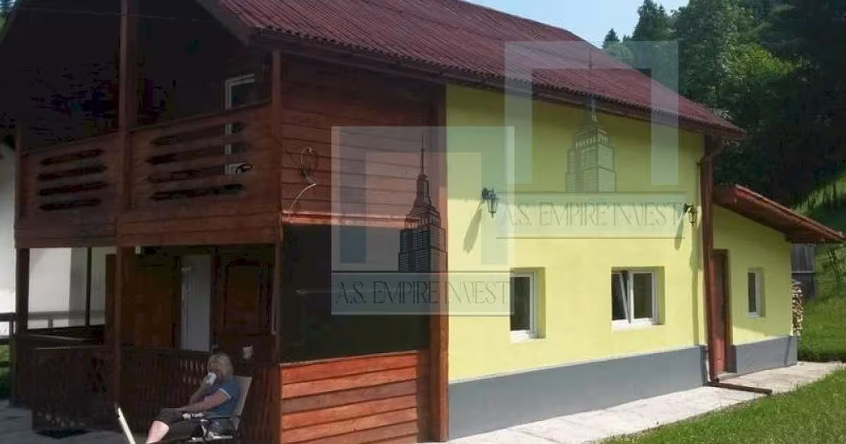 Casă individuală decomandat cu 4 camere în Dâmbovicioara