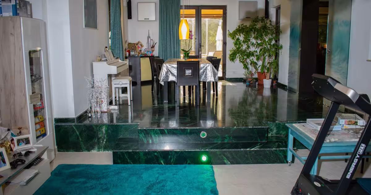 Casă individuală 320 mp cu 5 camere în Dârza