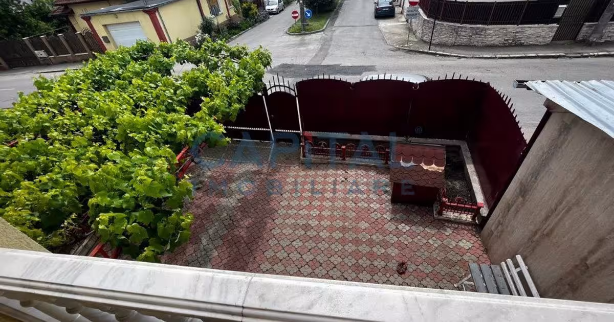 Casă individuală 280 mp cu 7 camere în zona Ultracentral, Deva