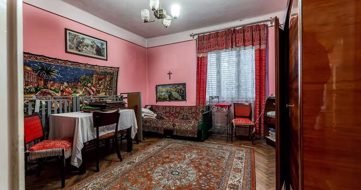 Casă individuală cu 3 camere în Dorobanți
