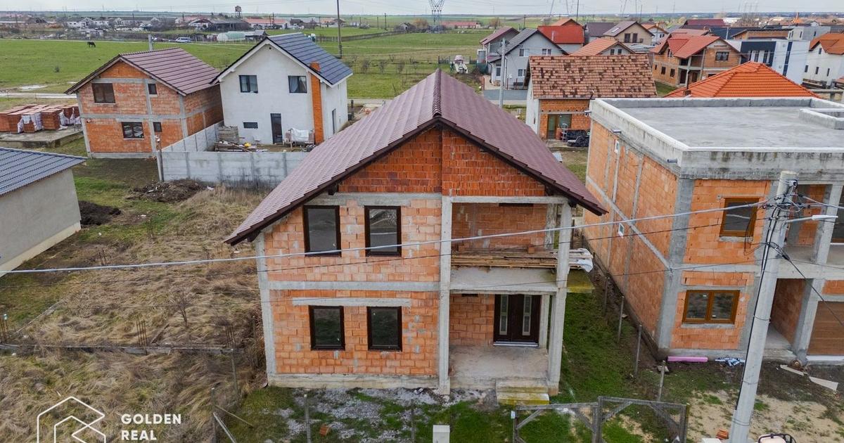 Casă individuală cu 4 camere în Fântânele