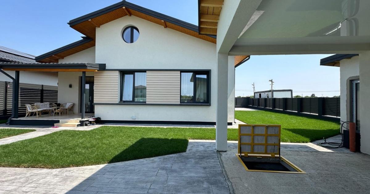 Casă individuală 109 mp cu 4 camere în Frumușani