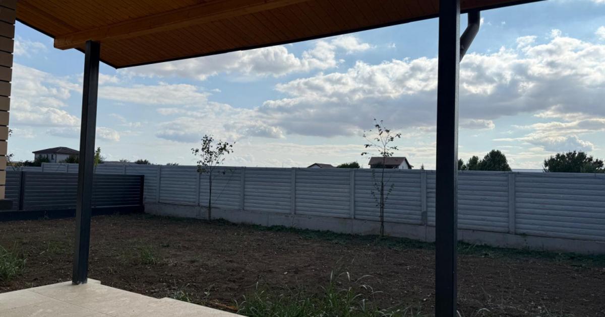 Casă individuală 109 mp cu 4 camere în Frumușani