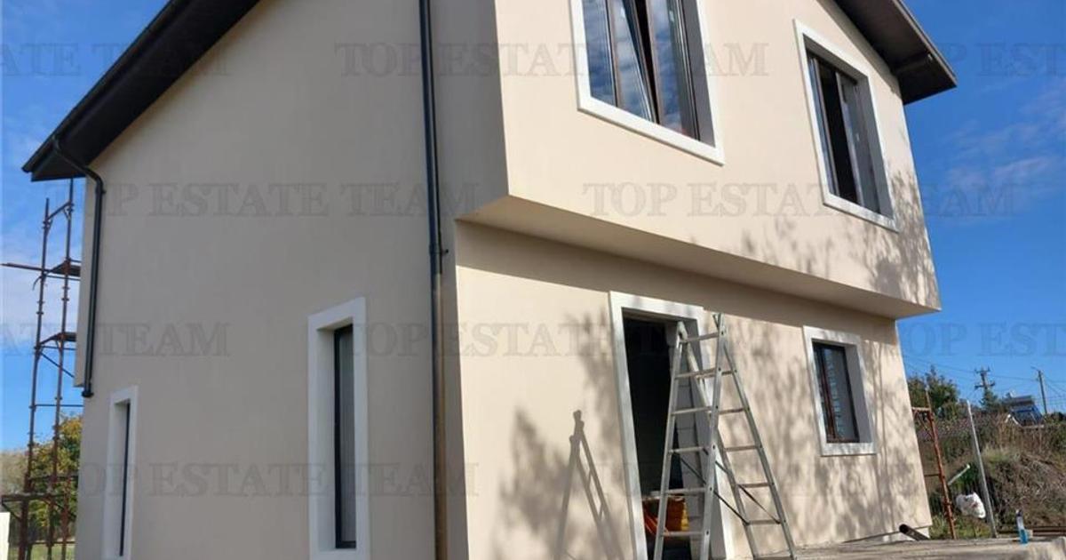 Casă individuală cu 4 camere în Frumușani