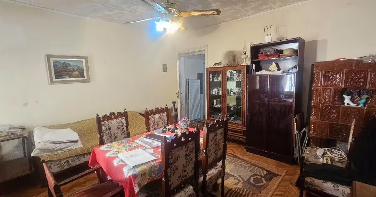 Casă individuală 120 mp cu 3 camere în zona Central, Galați