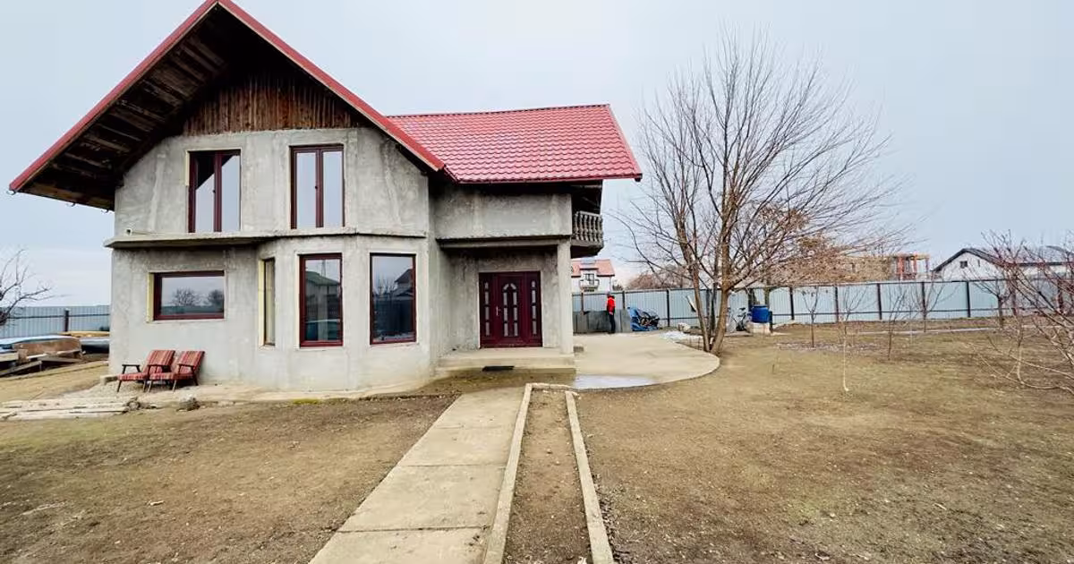 Casă individuală 204 mp cu 4 camere în zona Exterior Nord, Galați