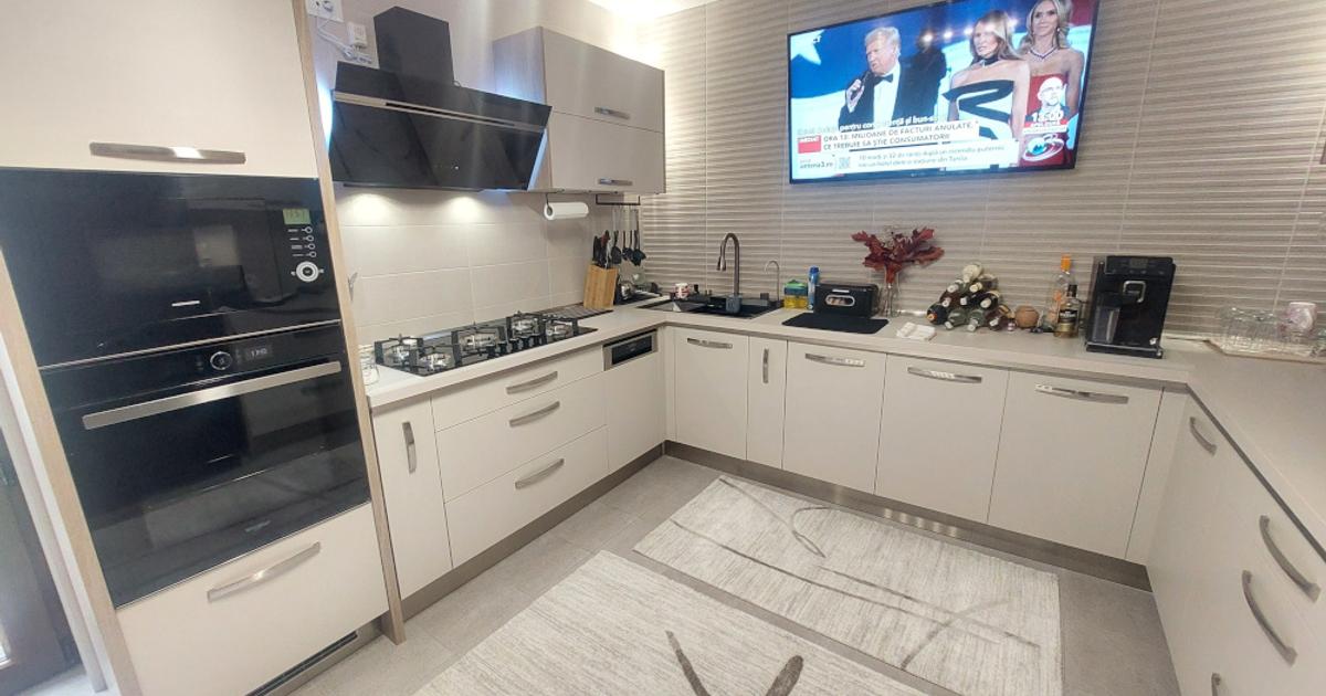 Casă individuală 210 mp cu 3 camere în zona Micro 17, Galați