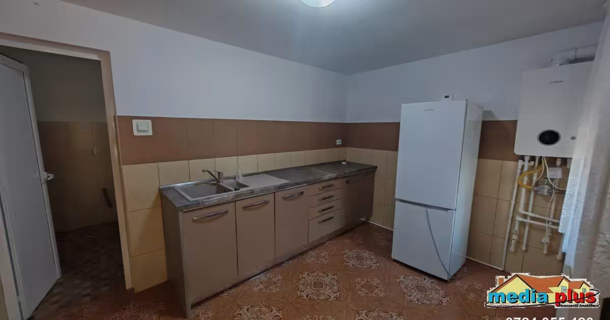 Casă individuală cu 5 camere în zona Piața Centrală, Galați