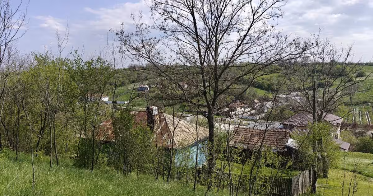 Casă individuală 51 mp cu 3 camere în Ghercești