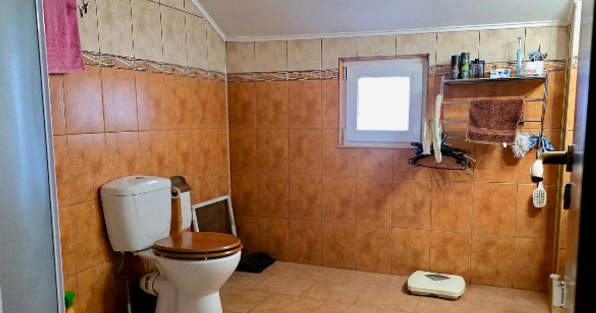 Casă individuală 240 mp cu 7 camere în zona Central, Giurgiu