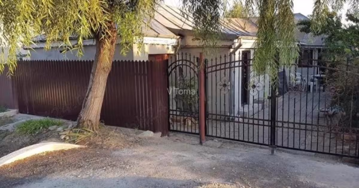 Casă individuală cu 3 camere în Golești