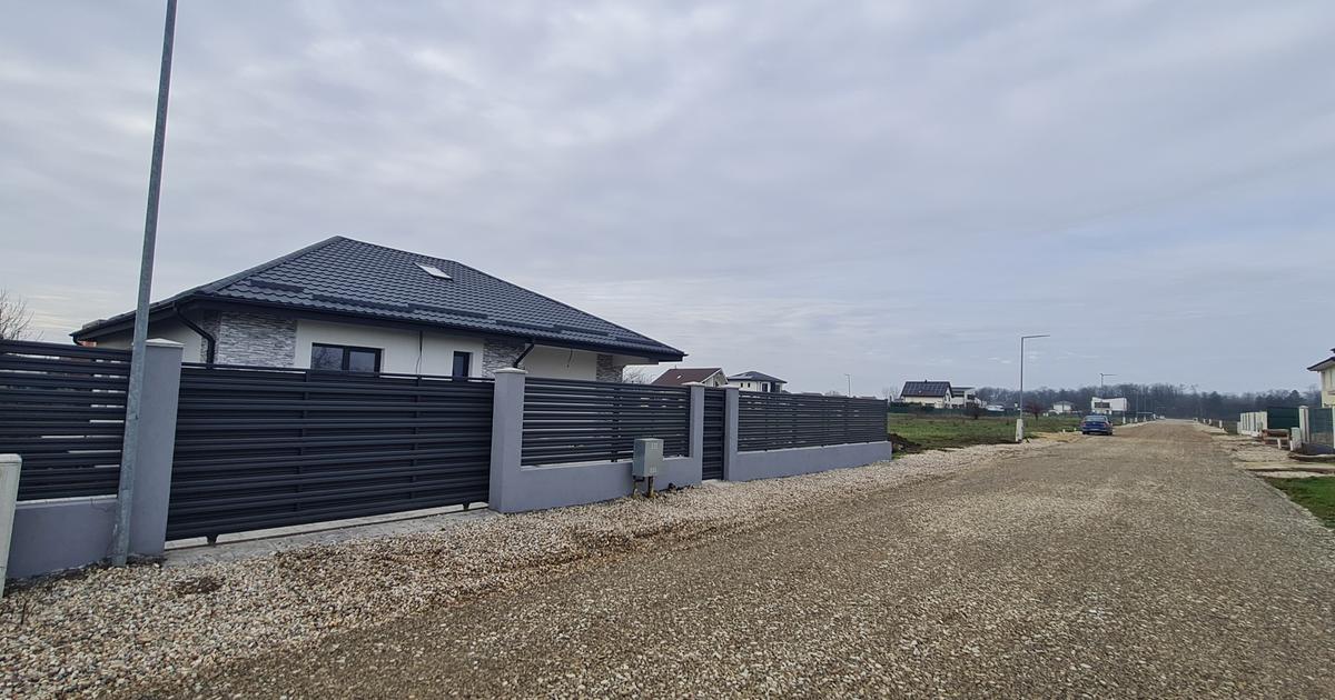 Casă individuală cu 4 camere în Gulia