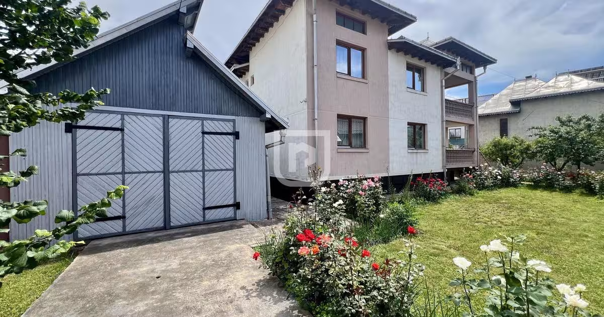 Casă individuală cu 9 camere în zona Ultracentral, Gura Humorului