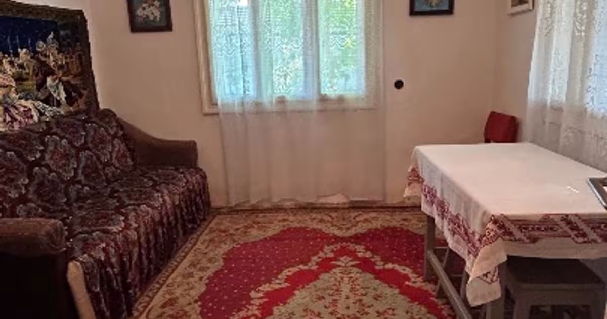 Casă individuală 88 mp cu 5 camere în Gura Ialomiței