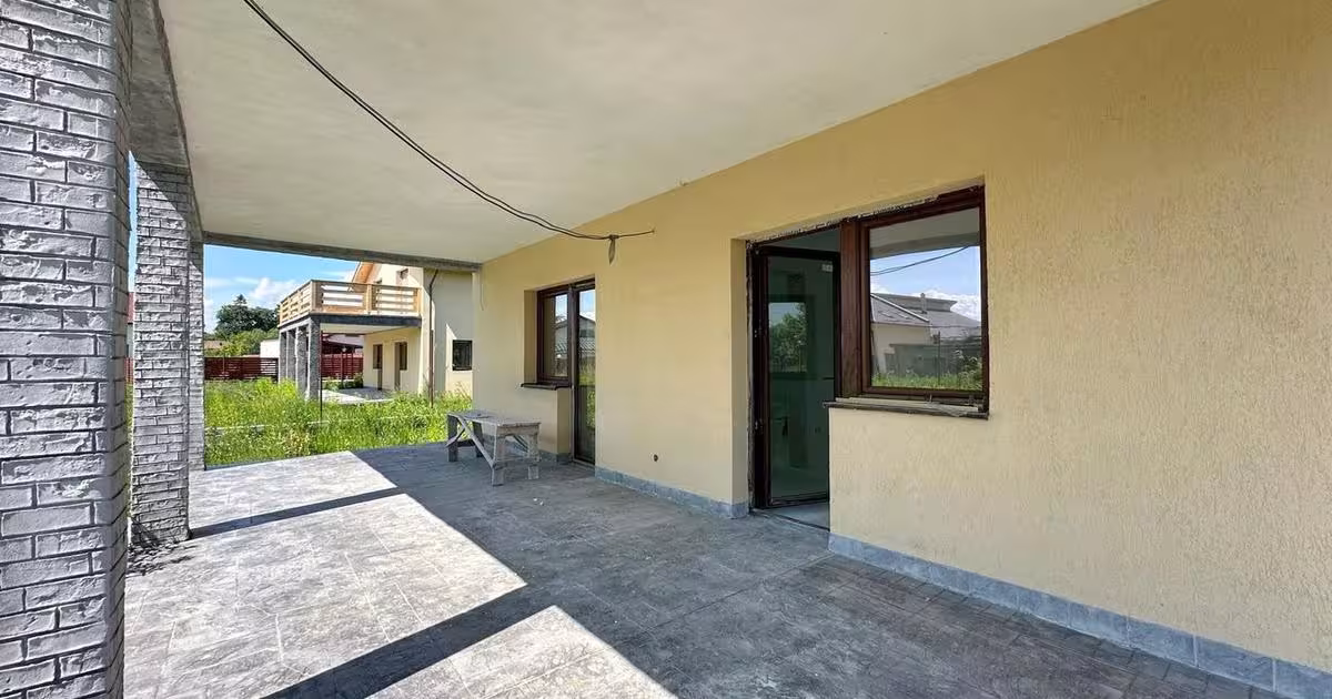 Casă individuală cu 4 camere în Hălchiu