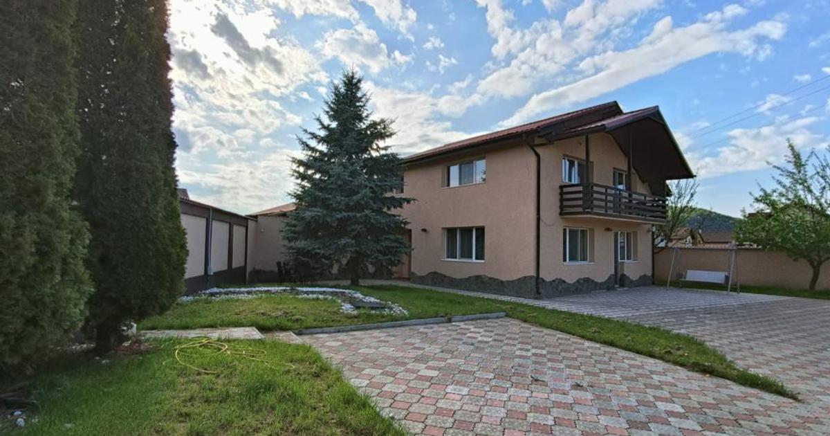 Casă individuală 180 mp cu 4 camere în Hărman
