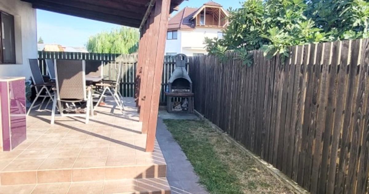 Casă individuală 112 mp cu 4 camere în Joița