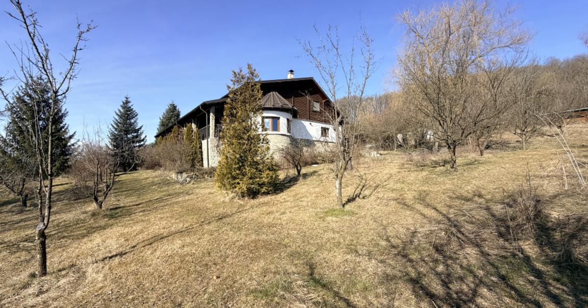 Casă individuală cu 5 camere în Livadea