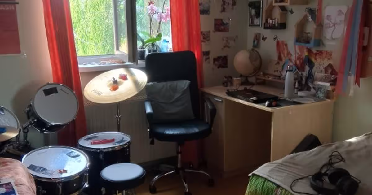 Casă individuală 130 mp cu 4 camere în Livedea