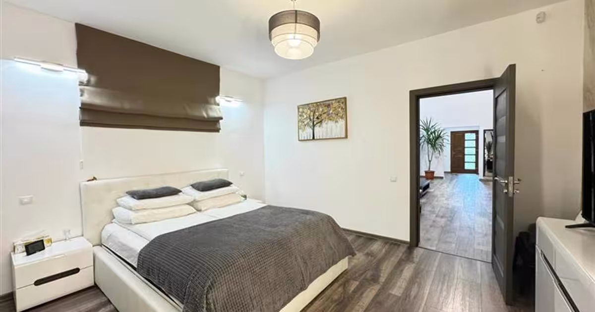 Casă individuală cu 4 camere în Livezeni