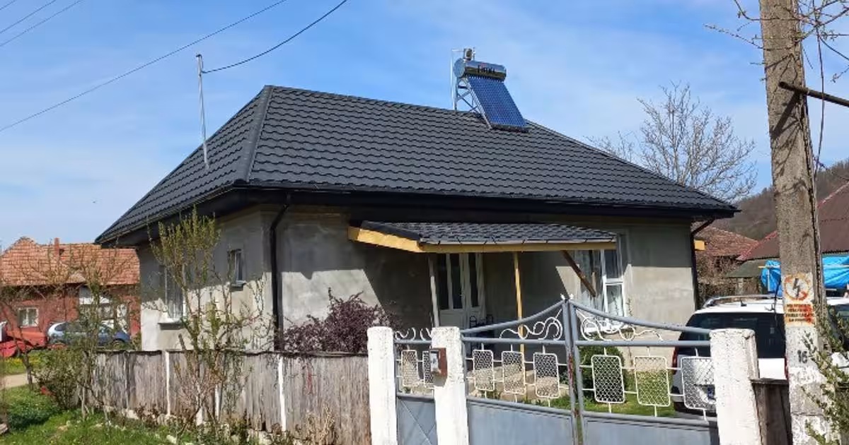 Casă individuală 70 mp cu 2 camere în Lozna