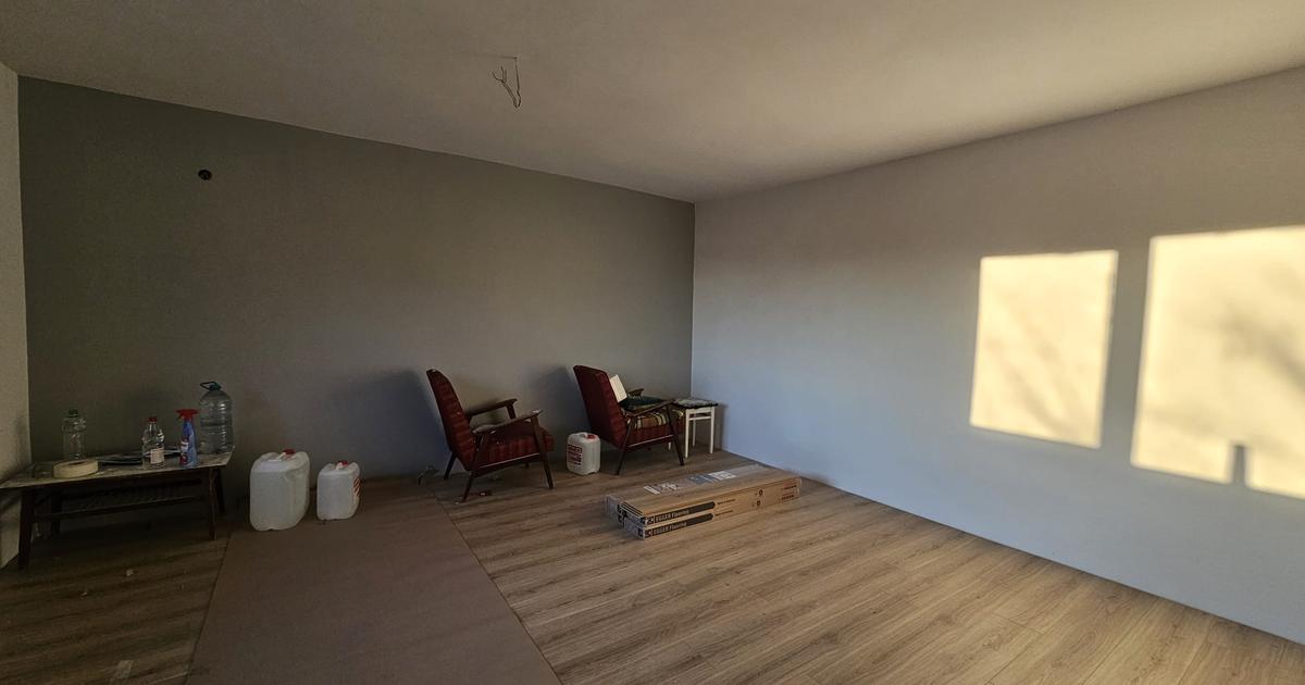 Casă individuală cu 2 camere în Lunca (Băița)