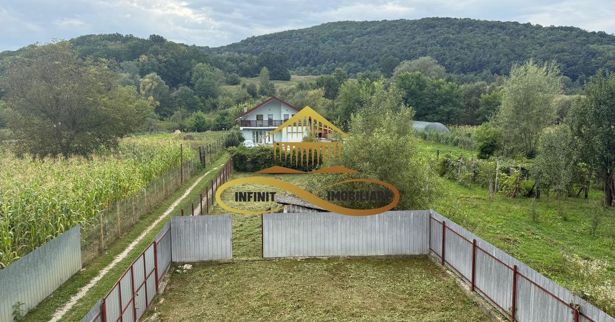 Casă individuală cu 5 camere în Luncani