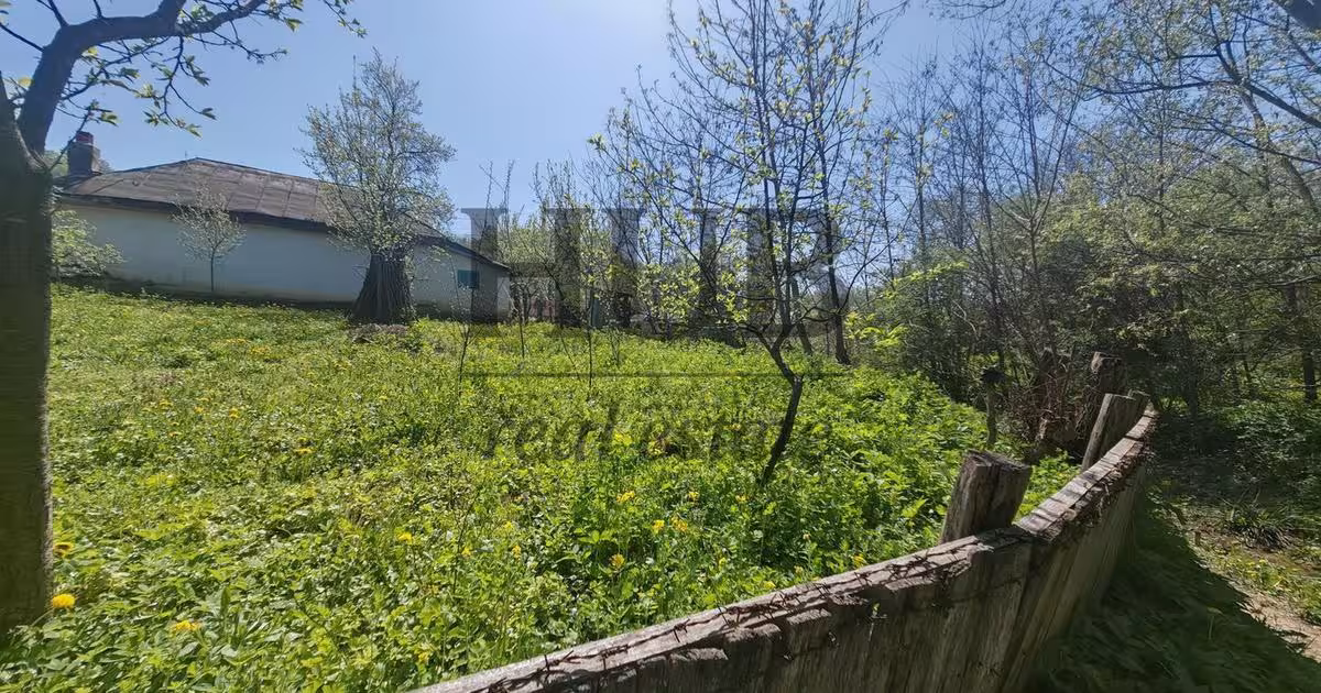 Casă individuală cu 1 camere în Măgura