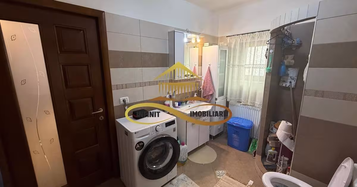 Casă individuală cu 5 camere în Măgura