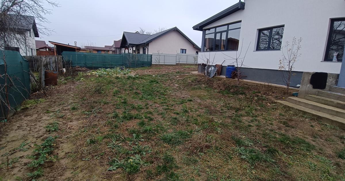 Casă individuală cu 5 camere în Măgura