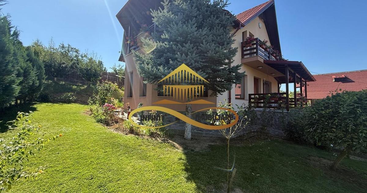 Casă individuală cu 5 camere în Măgura