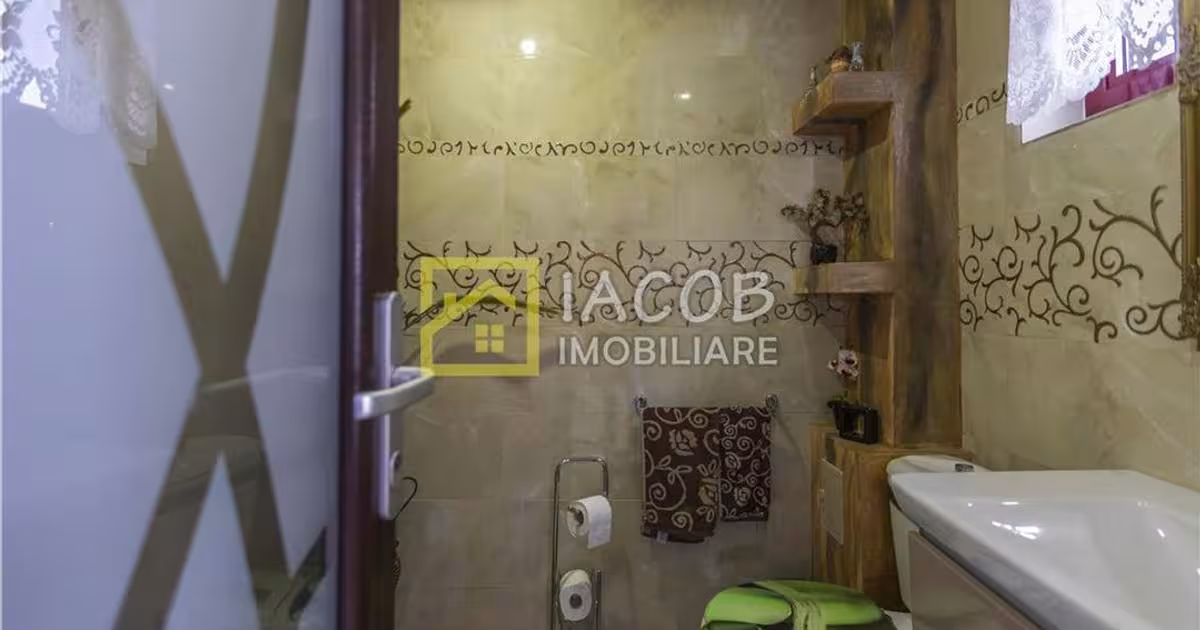 Casă individuală cu 5 camere în Mărgineni