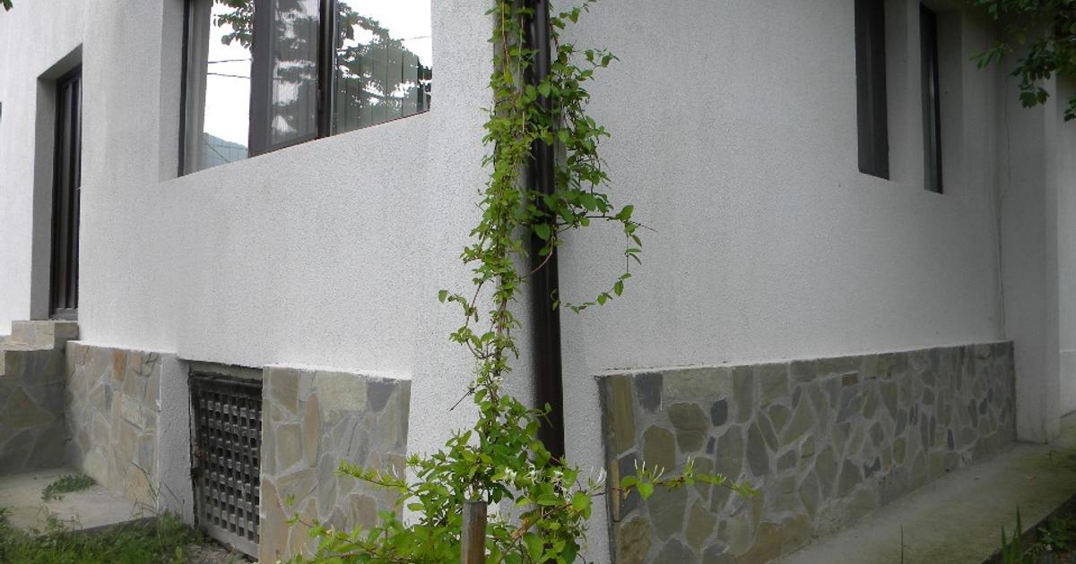 Casă individuală 165 mp cu 4 camere în Mărunțișu