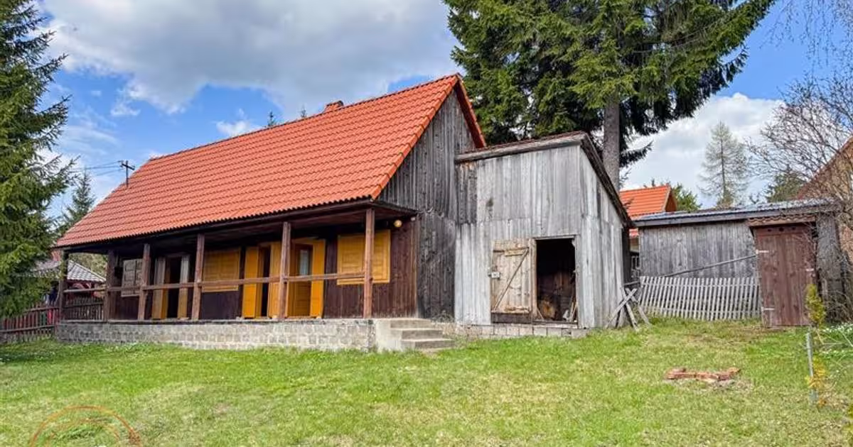 Casă individuală cu 2 camere în zona Exterior Est, Miercurea-Ciuc