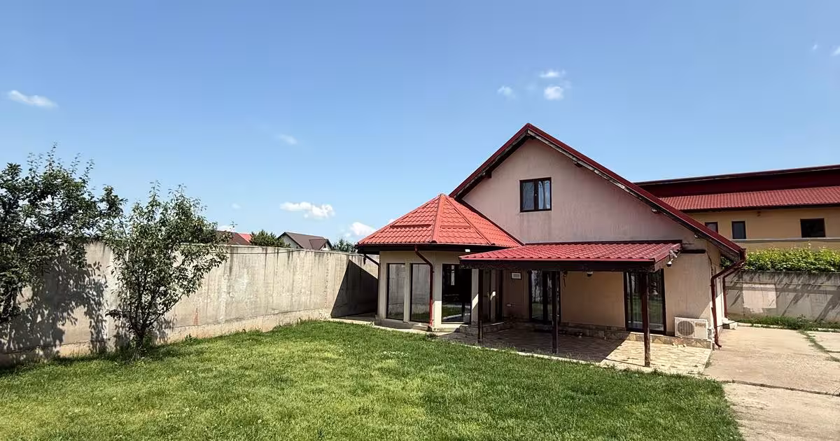 Casă individuală cu 4 camere în zona Central, Mihăilești