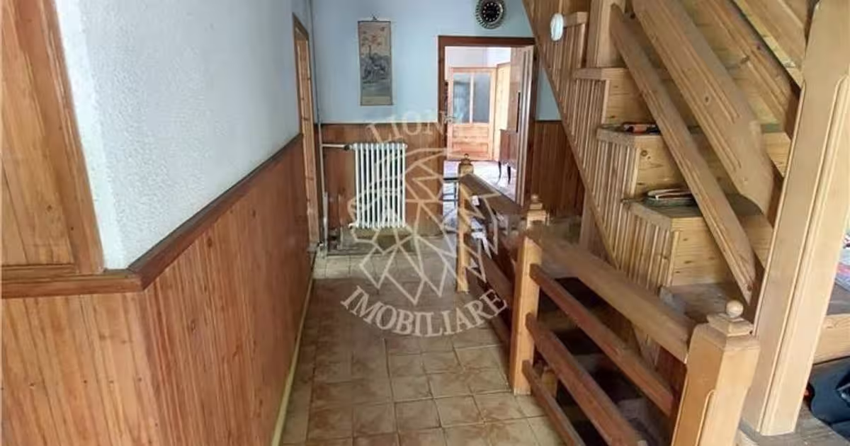 Casă individuală cu 4 camere în Mijlocenii Bârgăului