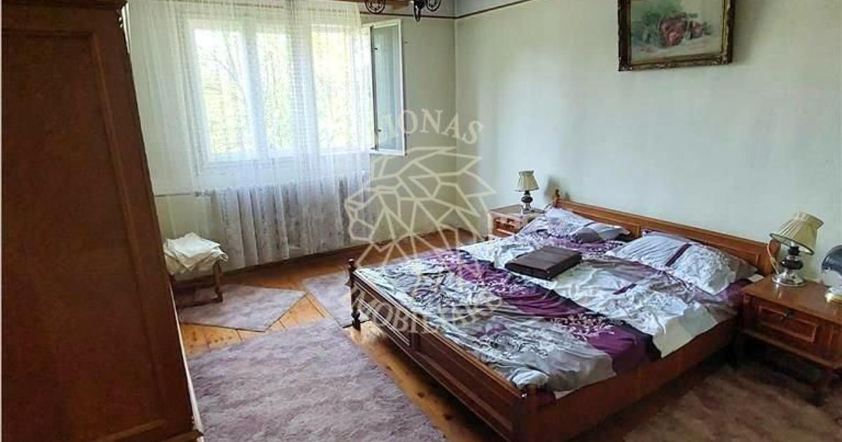 Casă individuală cu 4 camere în Mijlocenii Bârgăului