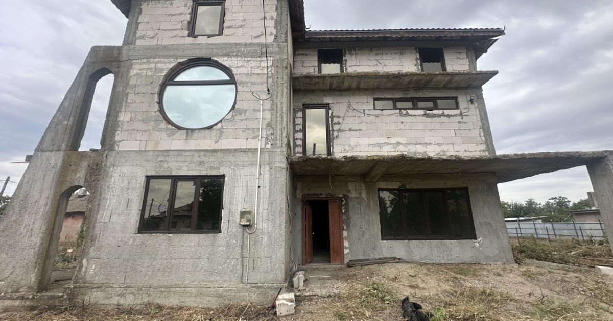 Casă individuală cu 4 camere în Misleanu