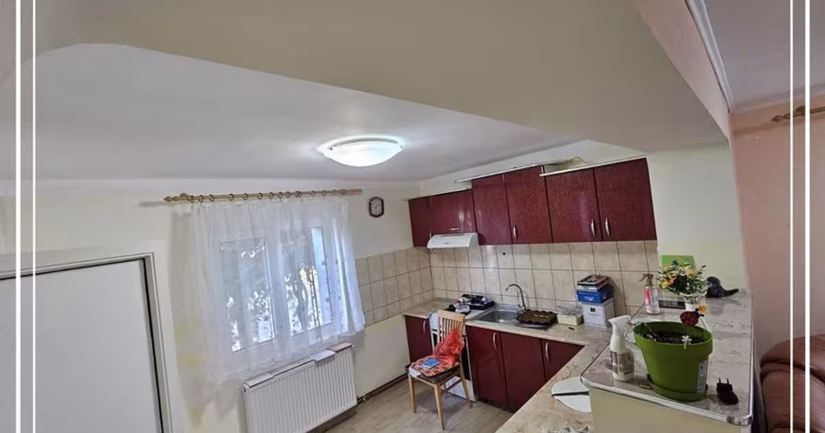 Casă individuală cu 4 camere în Mocrea
