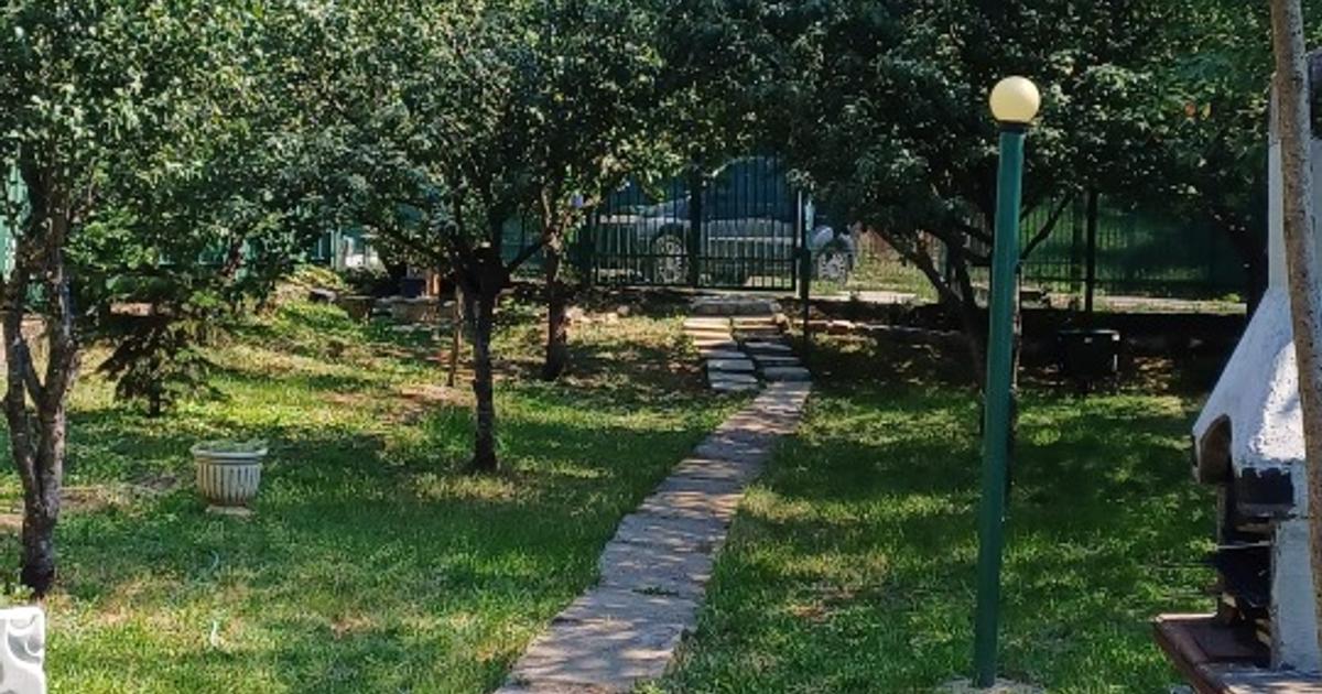 Casă individuală 35 mp cu 2 camere în zona Central, Moreni