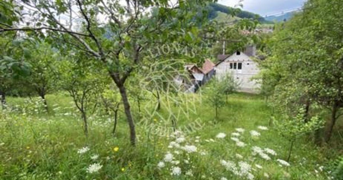 Casă individuală cu 4 camere în Nepos