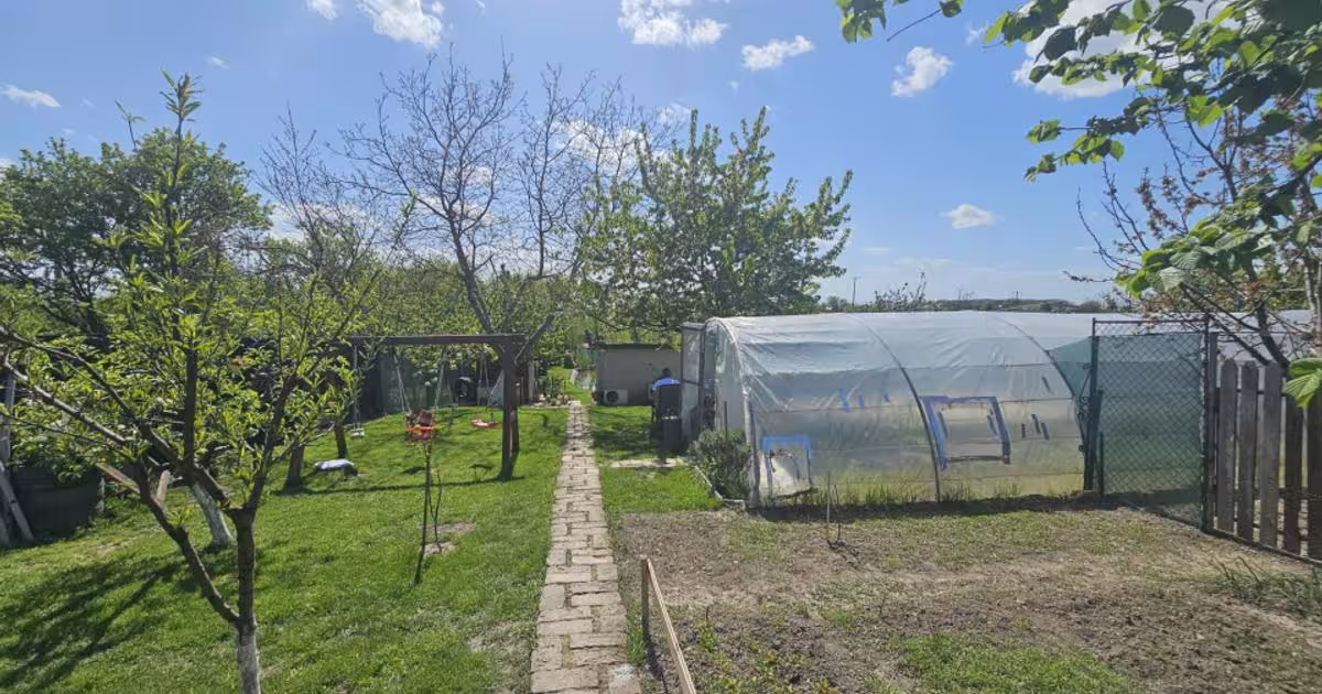 Casă individuală 140 mp cu 4 camere în Odoreu