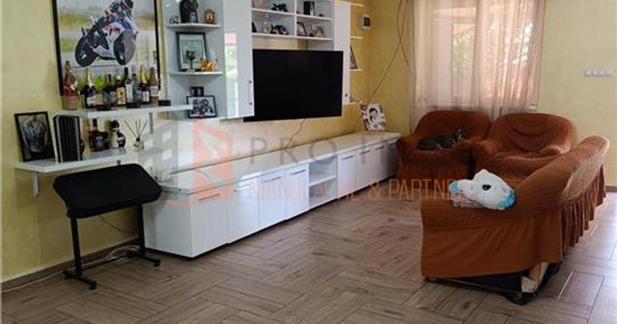 Casă individuală 154 mp cu 4 camere în Ogrăzile