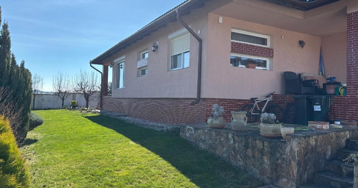 Casă individuală 134 mp cu 4 camere în zona Dealuri Oradea, Oradea