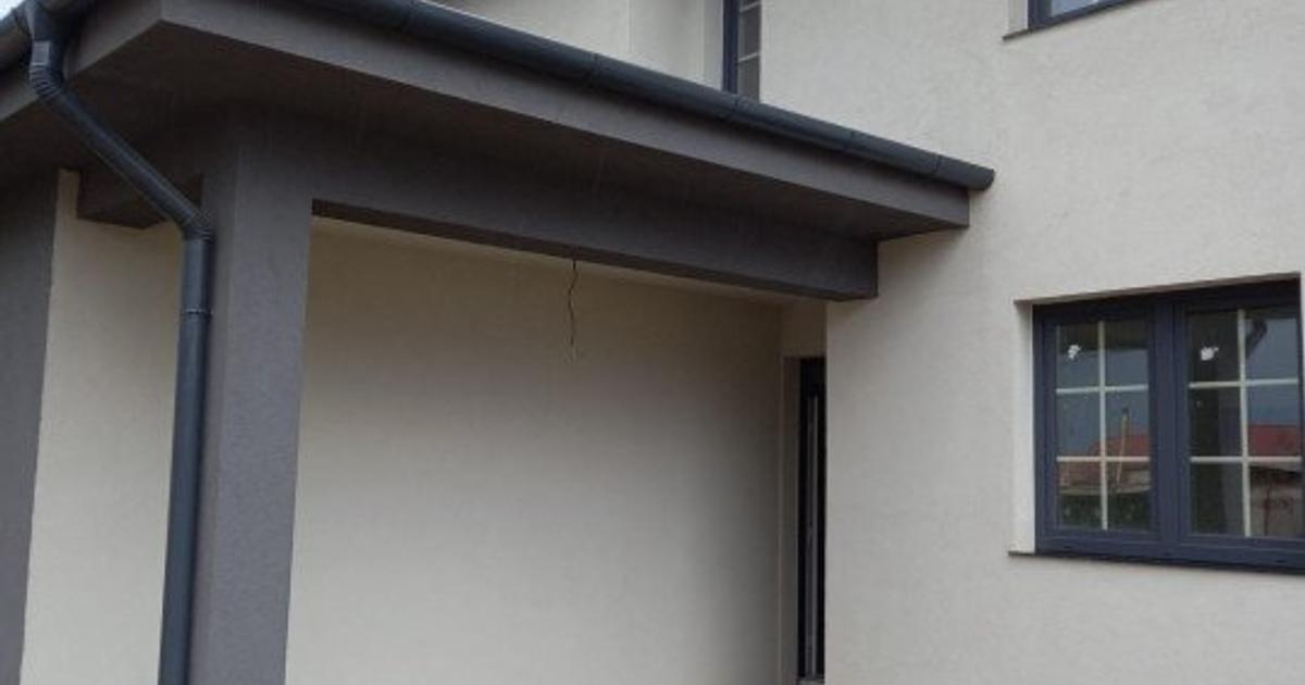 Casă individuală 273 mp cu 4 camere în zona Nufărul, Oradea