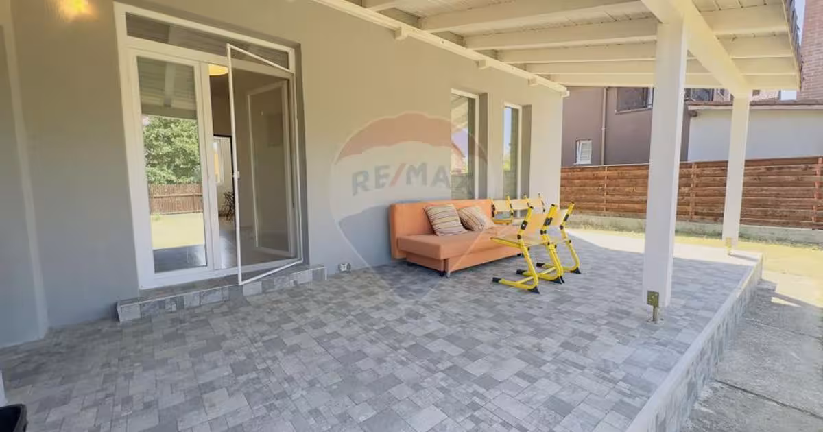 Casă individuală cu 5 camere în Paleu