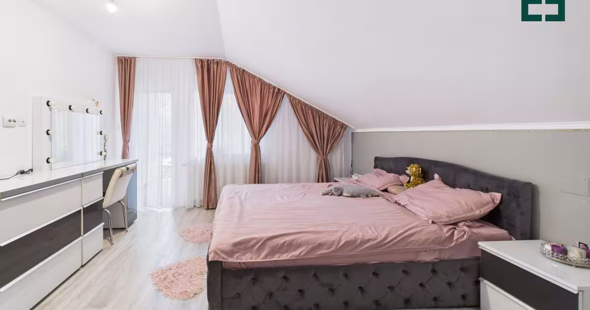 Casă individuală cu 5 camere în Păuliș